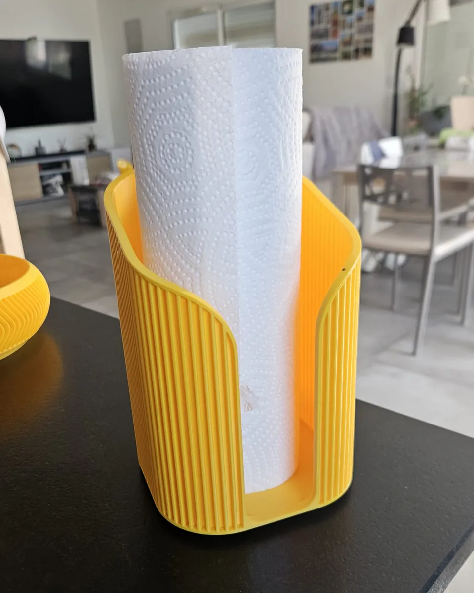 Porte-essuie-tout jaune à façade striée imprimé en 3D