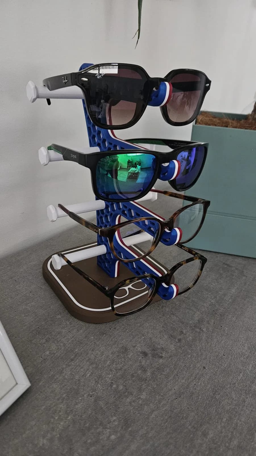Présentoir à lunettes — création imprimée en 3D par Info & 3D Concept
